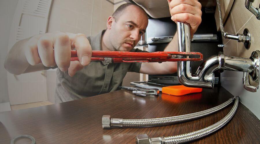 Local annual plumbing maintenance in Melvern, KS